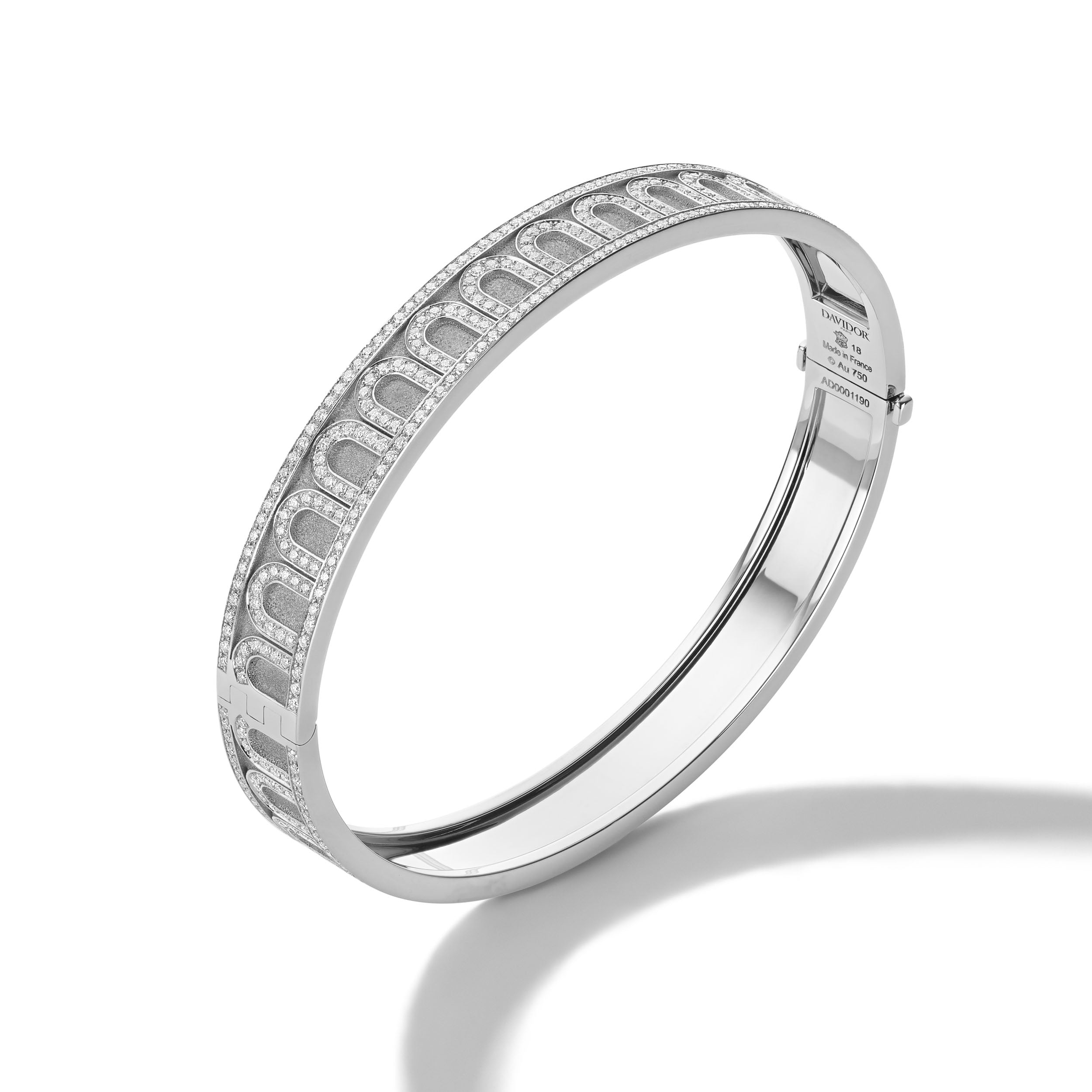 L'Arc de DAVIDOR Bangle MM, 18k White Gold with Satin Finish and Palais Diamonds - DAVIDOR