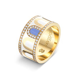 The L’Arc de DAVIDOR Édition Ring GM Deux Couleurs is crafted in 18k yellow gold with Neige and Hortensia lacquered ceramic, featuring a geometric pattern adorned with rows of Porta Diamonds; DAVIDOR PARIS is elegantly engraved on the inside.